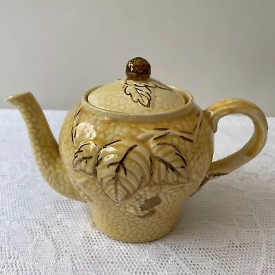 Buy Vintage Wade England Gilded Blackberry Relief English Pottery 4 Cup Teapot • 17.99£