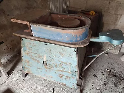Buy Used Electric Pottery Wheel • 200£