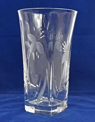 Buy Large Royal Doulton Engraved Flower Themed Modern Glass Vase • 30£