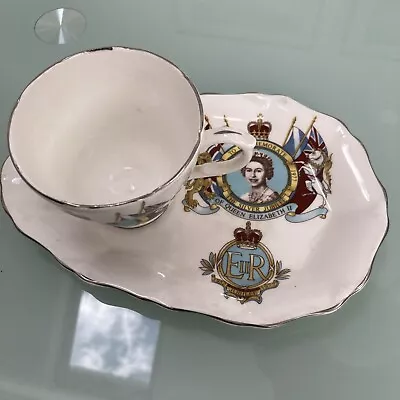 Buy QUEEN ELIZABETH SILVER JUBILEE FINE BONE CHINA CUP AND SAUCER. St George  • 5£