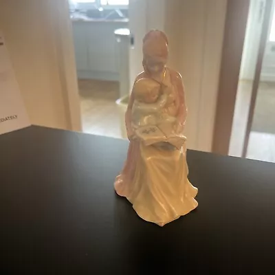 Buy Franklin Mint Porcelain Figurine 'Dear Mother, Read To Me' - Glenis Devereux • 12£