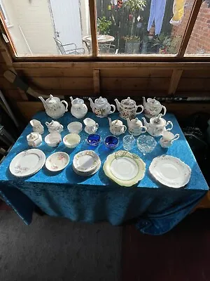 Buy Vintage Job Lot Bone China Including 42 Matching Trios And Queen’s Roses Trios • 250£