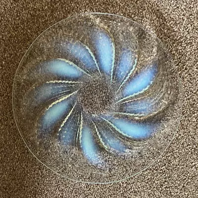 Buy R.lalique 1934 Fleurons Plate ,27 Cm Diam .opalescent ,sign,good Condition. • 470£