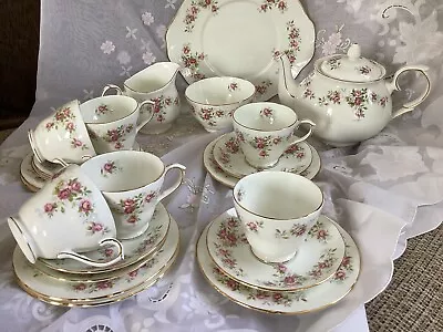 Buy Duchess Chine 22 Piece June Bouquet Tea Set With Tea Pot • 30£