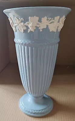 Buy Vintage 1958 Blue Wedgwood Etruria & Barlaston Embossed Queensware Footed Vase • 45£