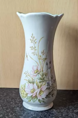 Buy VINTAGE 80s VASE ~ ROYAL WINTON ~ FLORAL DESIGN ~ 17cm Tall • 3.99£