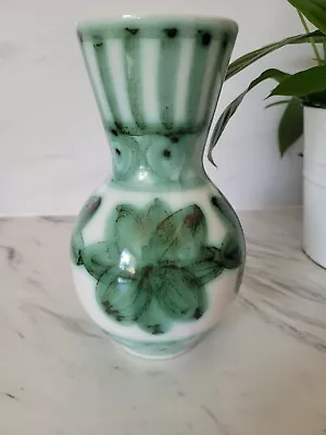 Buy Cinque Ports Studio Pottery Patterned Vase • 14.99£