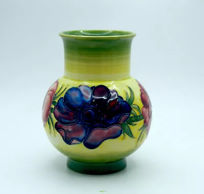 Buy MOORCROFT POTTERY  LILY  C1940s Yellow / Green Ground ART DECO VASE • 36£