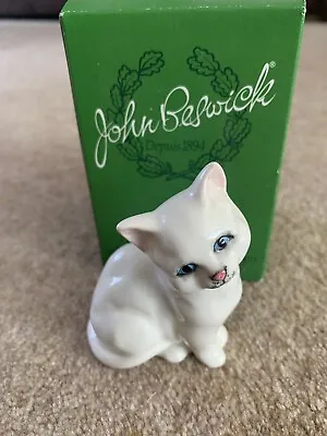 Buy BESWICK - KITTEN (SEATED) - WHITE GLOSS - Model # 1436. • 8.95£