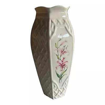 Buy Belleek Irish Country Trellis Vase 10  Inc Height • 29.99£