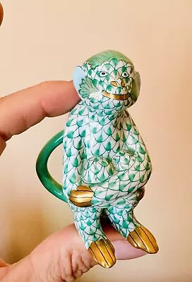 Buy Herend Figurine Monkey Sitting Green Fishnet Gold Feet • 167.75£