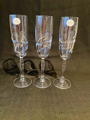 Buy 3 X Queen’s Crystal Champagne Flutes 24% Cut Lead Crystal 5 Cm X 23 Cm. VGC • 18£