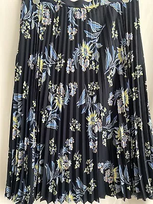 Buy Marks And Spencer New Navy Blue Floral Pleated Skirt Size 18 • 5.65£