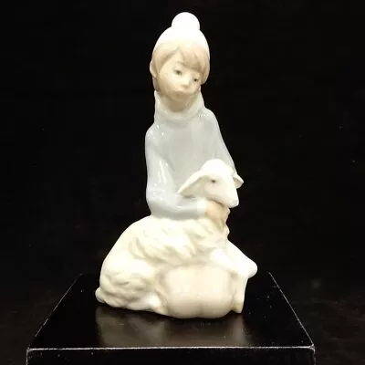Buy Lladro Daisa 'Shephard' 1977 Figurine Collectable Porcelain 15cm High RMF13-ER • 4.99£