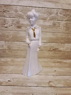 Buy  Spode Bone China Figurine  Julia   White With Gold Detail 10   • 14£