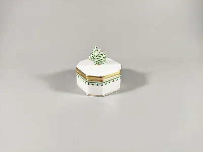 Buy Herend, Trinket Box With Green Fishnet Rabbit, Handpainted Porcelain ! (bt039) • 185.61£