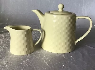 Buy Fairmont Piazza Creamware Lattice/ Waffle Teapot & Cream Jug • 12£