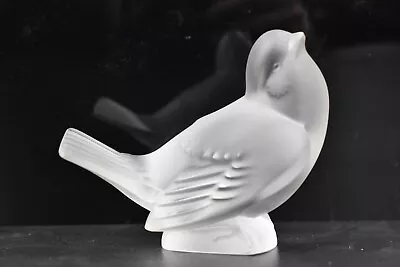 Buy Lalique  Sparrow  Paperweight In Frosted Crystal • 110£