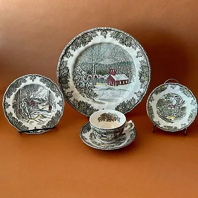 Buy 5-Piece Place Setting FRIENDLY VILLAGE (Made In England Backstamp) Johnson Bros • 39.14£