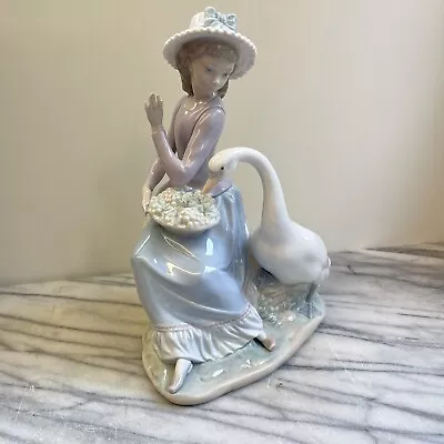 Buy Lladro 5034 Girl With Goose Trying To Feed, Spanish Porcelain Figurine. • 85£