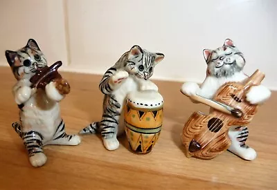 Beswick (England) cat figurines - price guide and values