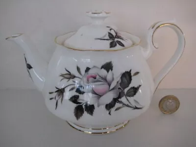 Buy Royal Albert Queens Messenger Rose English Fine Bone China Small Teapot 1 Person • 69.99£