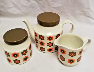 Buy Retro Midwinter Sunglow Tea Set By Jessie Tait - Teapot, Milk Jug, Sugar Bowl  • 35£