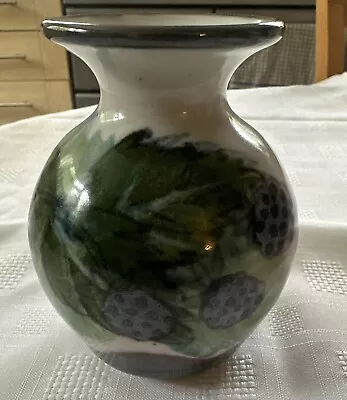 Buy Highland Stoneware Scotland Small Vase Wild Berries • 39.99£