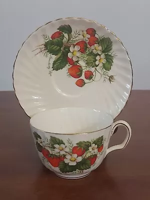 Buy England ADDERLEY Fine Bone China STRAWBERRY RIPE Swirl Pattern CUP SAUCER Set • 23.31£