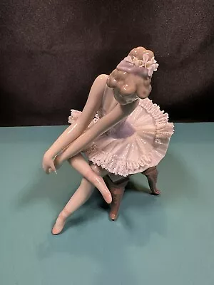 Buy 1987 LLADRO OPENING NIGHT LACE BALLERINA - Sitting Figurine Glazed - Some Damage • 116.49£