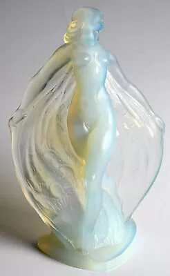 Buy Sabino Isadora Duncan Nouveau Art Opalescent Glass Figurine • 792.14£