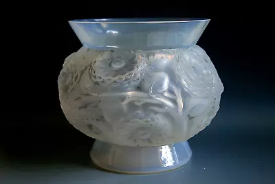 Buy Rene Lalique Soucis Opalescent Glass Vase - Circa 1930 • 945£