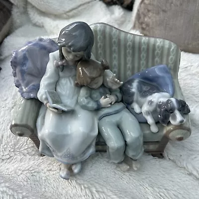 Buy Lladro Porcelain Figurine 5735 Big Sister - 8048 L/N • 150£