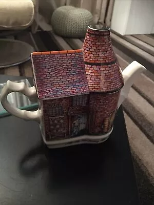Buy Vintage James Sadler Featuring The Old Pottery Tea Pot  • 35£
