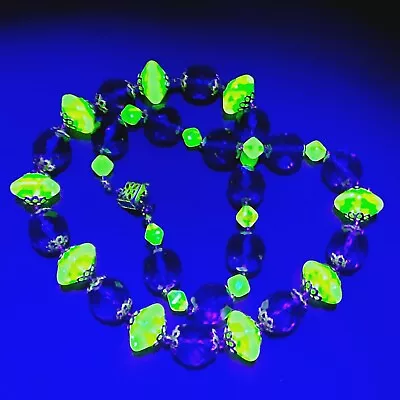 Buy Uranum Necklace 18'' Uranium Glass Czech Vaseline Old Beads Women`s Jewelry • 46.50£