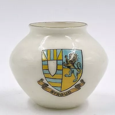 Buy VINTAGE WH GOSS CRESTED CHINA - ANCIENT KETTERING URN No 543008 - STROUD CREST • 10£