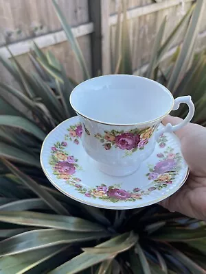 Buy A Beautiful Tea Cup & Saucer.- Floral With Roses 🌹 • 8.50£