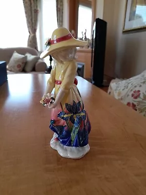 Buy Old Tipton Ware Figurine  Girl With Hat  • 9.99£