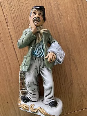 Buy Figure Of Newspaper Seller - Capo Di Monte 1955 - 1968 • 20£