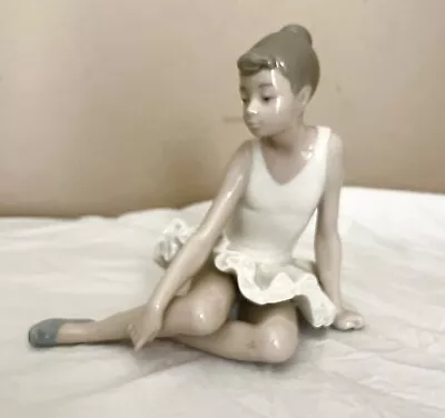 Buy NAO By Lladro Porcelain Figurine Sitting Ballerina  Handmade In Spain Dancer • 37.28£