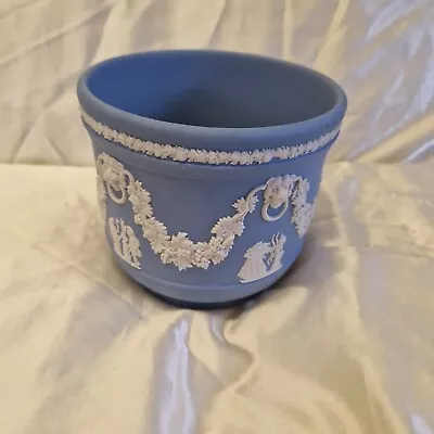 Buy Wedgewood Jasperware Pot • 5£