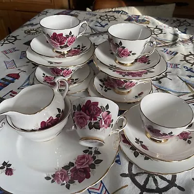 Buy COLCLOUGH 19 PIECES WITH RED ROSES Pattern Including Sugar Bowl And Milk Jug • 22£