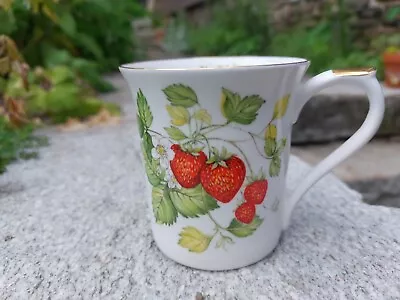 Buy Vintage Queen's Rosina China  Cup, Fine Bone China, England, Virginia Strawberry • 11.64£
