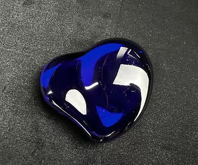 Buy Tiffany & Co Elsa Peretti Art Glass Cobalt Blue Crystal Heart Paperweight  • 32.62£