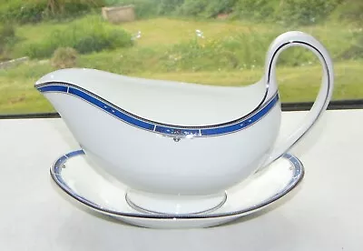 Buy Wedgwood English Bone China Kingsbridge Pattern Gravy Boat And Stand • 20£