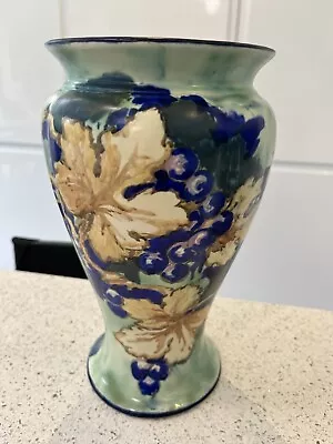 Buy Large Falcon Ware Chameleon Vase • 45£