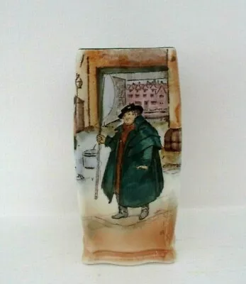 Buy Royal Doulton Seriesware Small Vase - Dickens A - Tony Weller D2973 - Excellent  • 40£