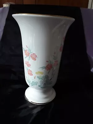 Buy Ringtons By Wade Ceramic 1992  Vintage Medium Floral Vase  • 5.50£