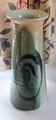 Buy SINGING POTTER MOFFAT Studio Pottery Vase, W/ Spiral Design By Gerard T Lyons  • 30£