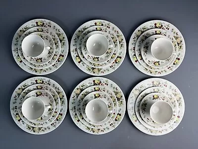 Buy Royal Doulton Miramont 4-piece Place Setting - Fruit On Rim Blue Flower - 6 Sets • 148.18£